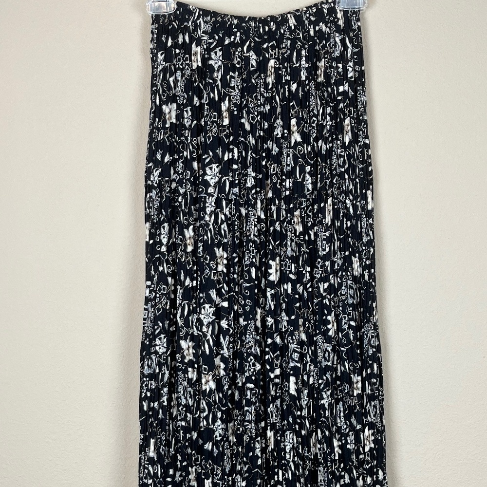 Tour De France One Size Layered Pleated Maxi Skirt Black/Tan; EUC